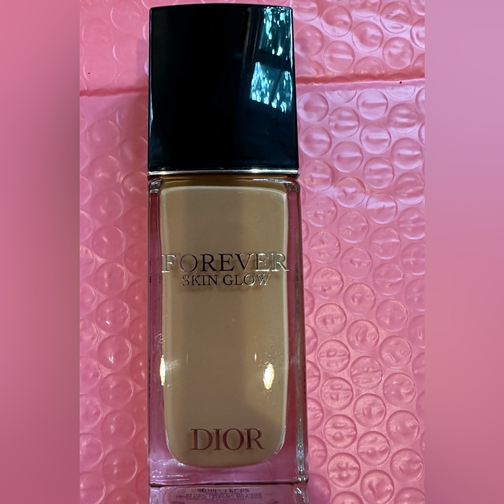 Dior Forever Skin Glow Foundation | 4WP - Picture 5 of 7